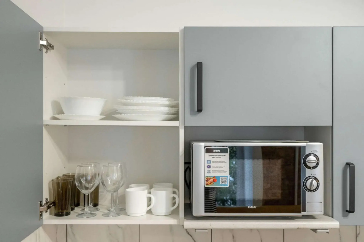 Метры в центре на Греческом проспекте 17