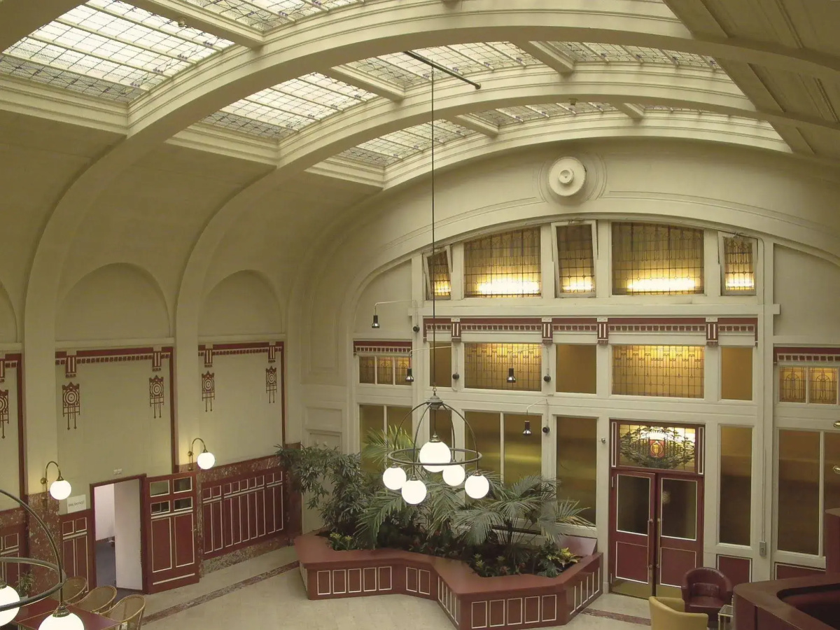 Rho Hotel
