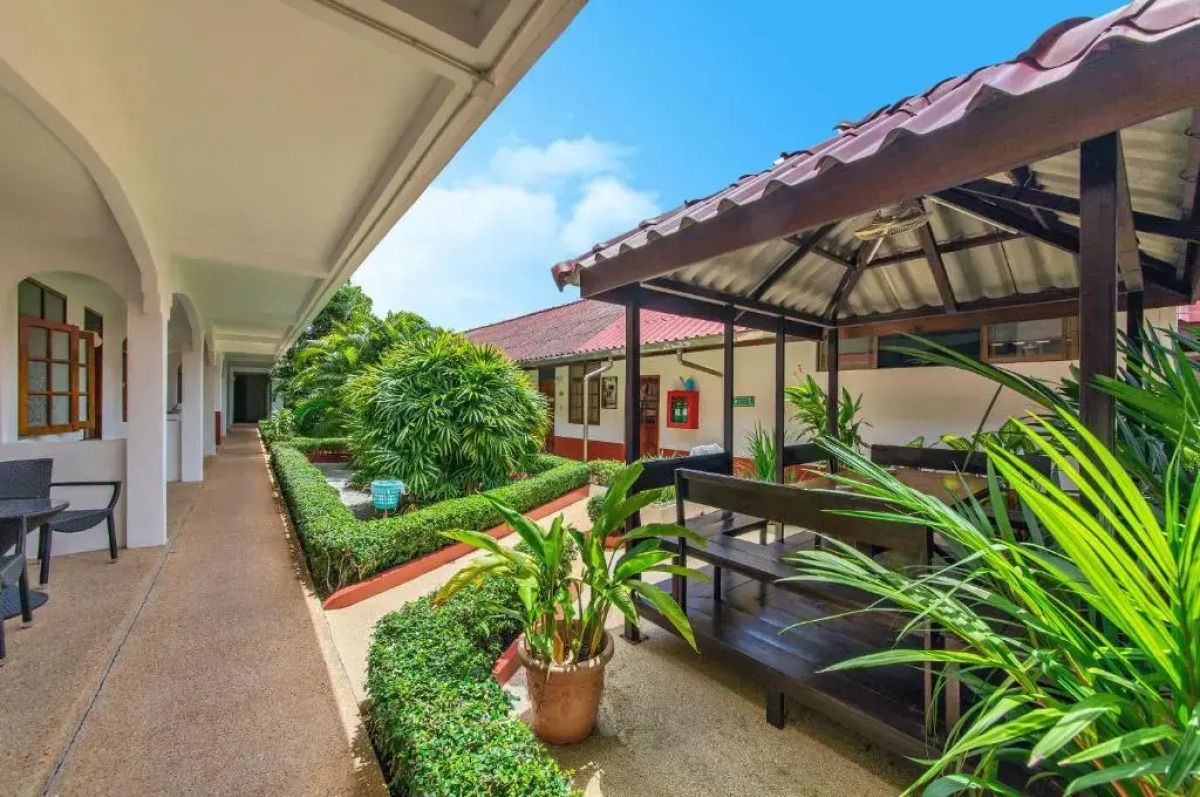 Panda Hotel（Patong Beach）