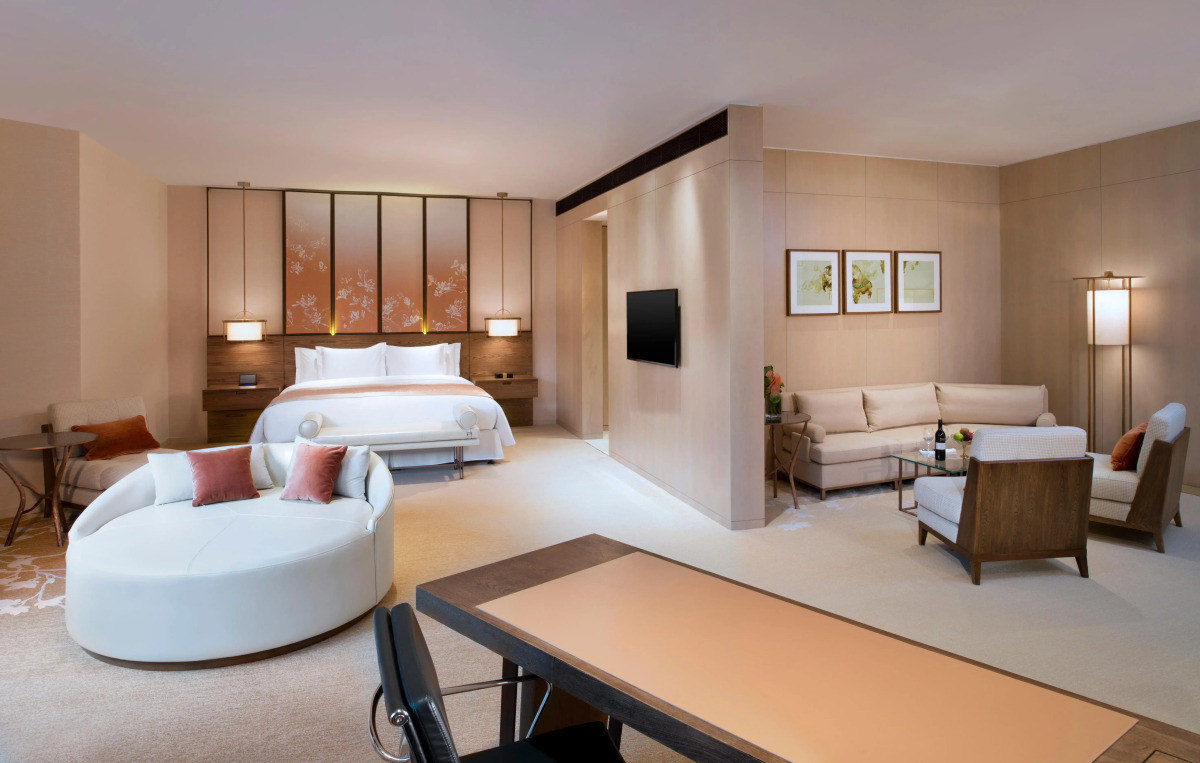 HUALUXE Shanghai Twelve at Hengshan by IHG