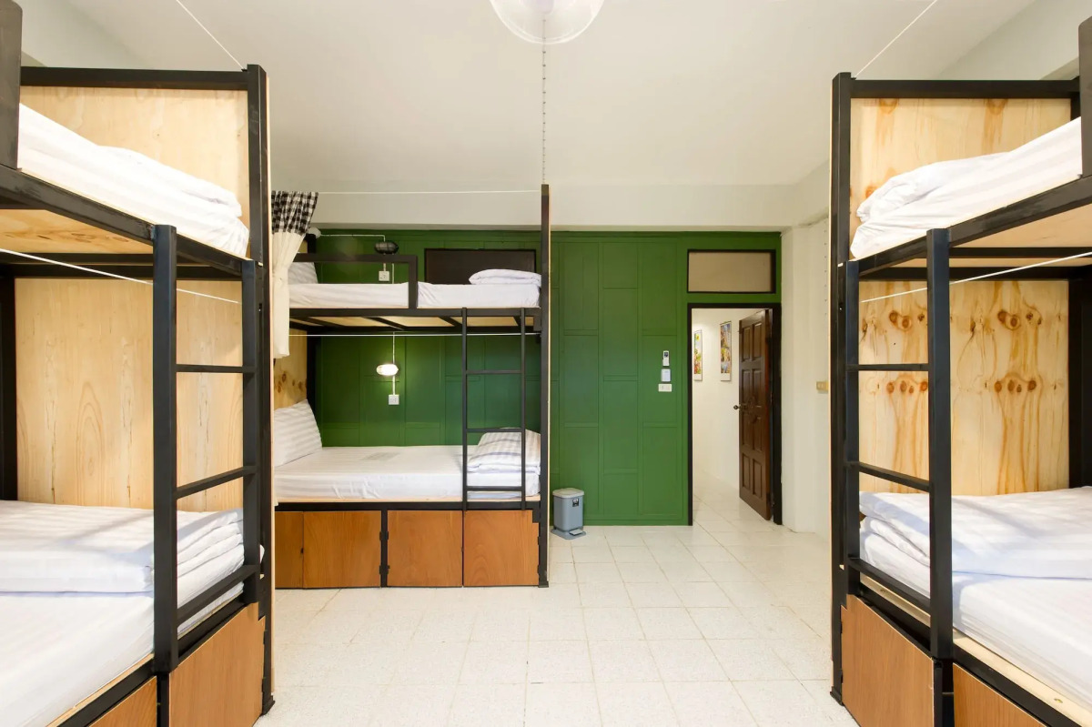 The Neighbors Hostel - Adults Only