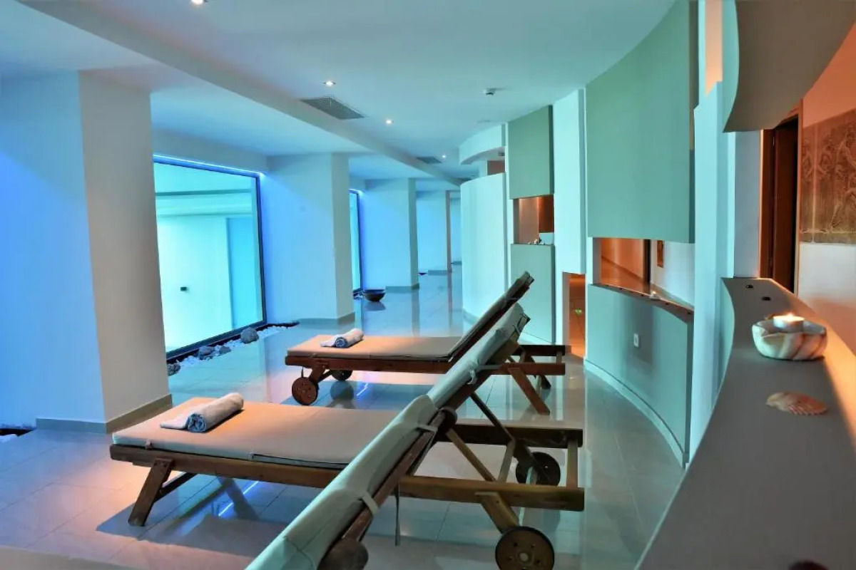 Kresten Royal Euphoria Resort