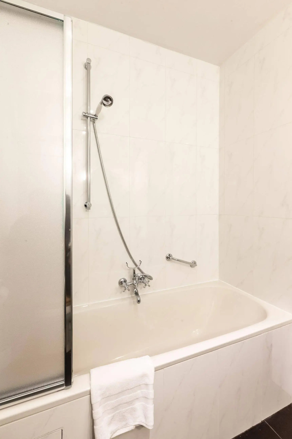 Hotel des Colonies Brussels by Mercure