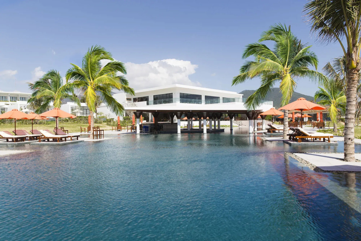 Cam Ranh Riviera Beach Resort & Spa