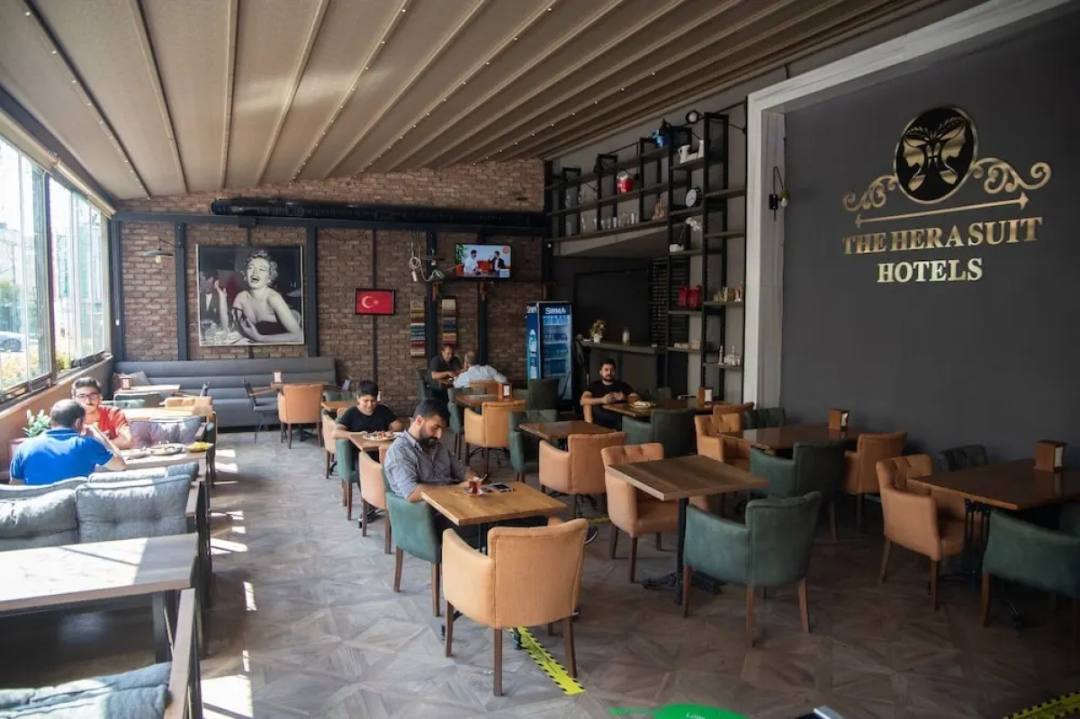 The Hera Suit Hotels