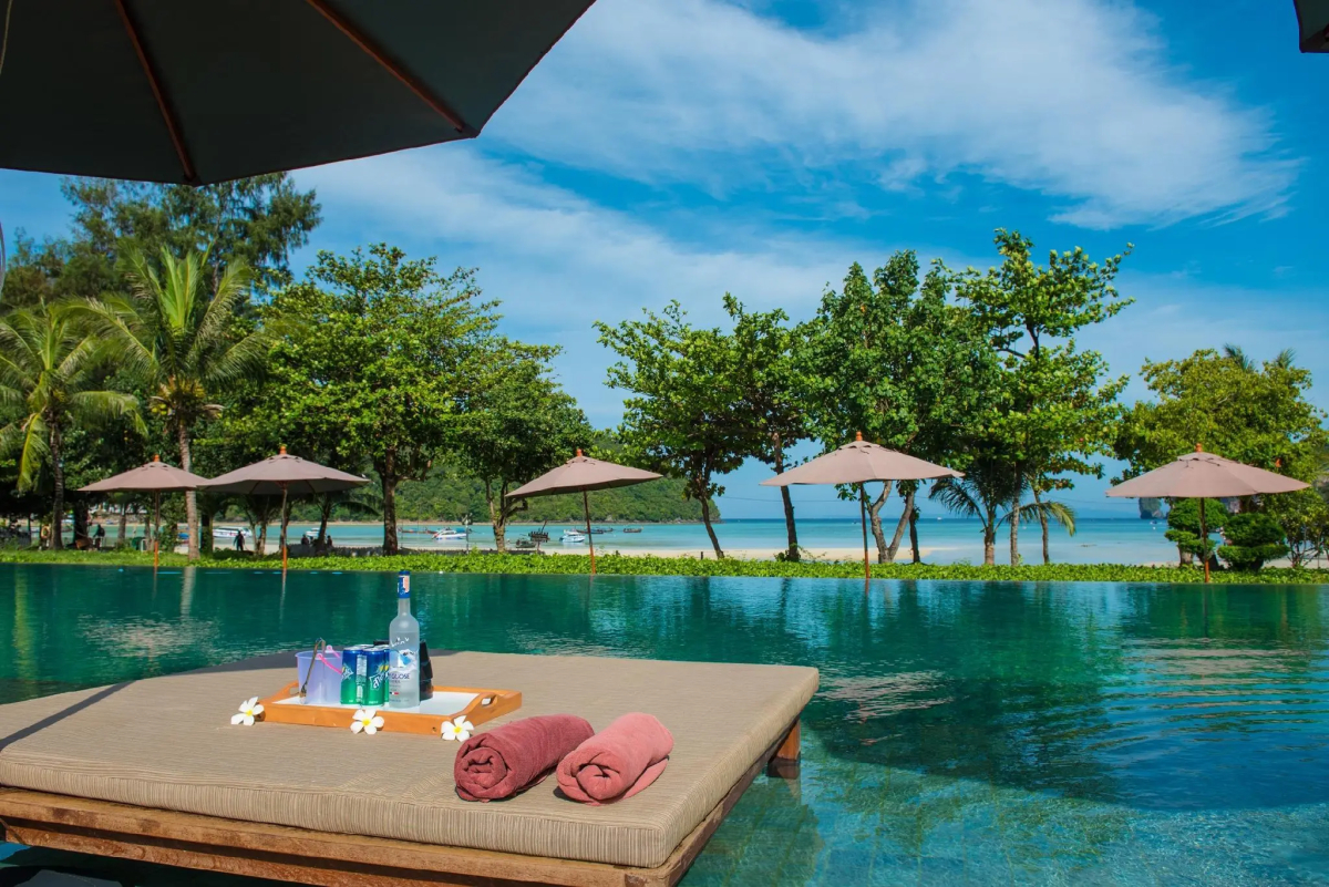 PP Charlie Beach Resort