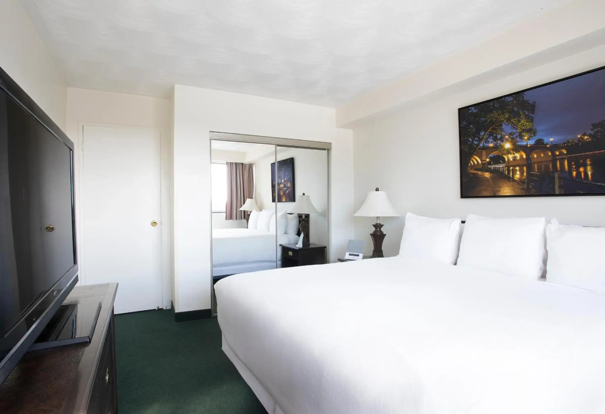 The Business Inn