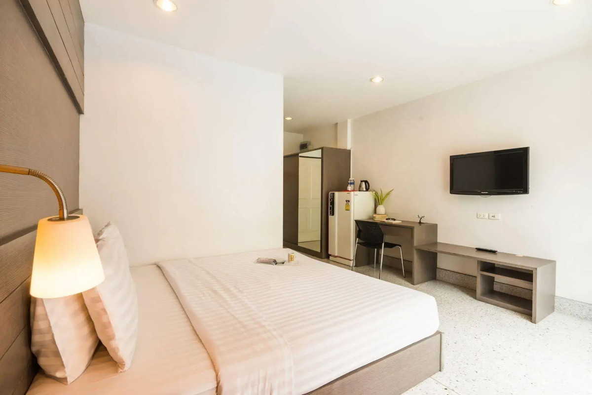 The Fifth Residence Hotel