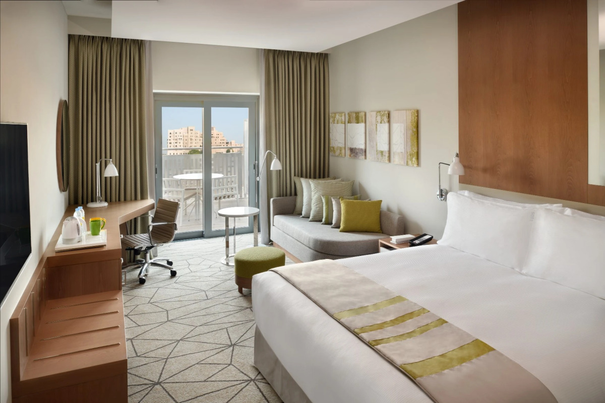 Отель Holiday Inn & Suites Dubai Festival City an IHG