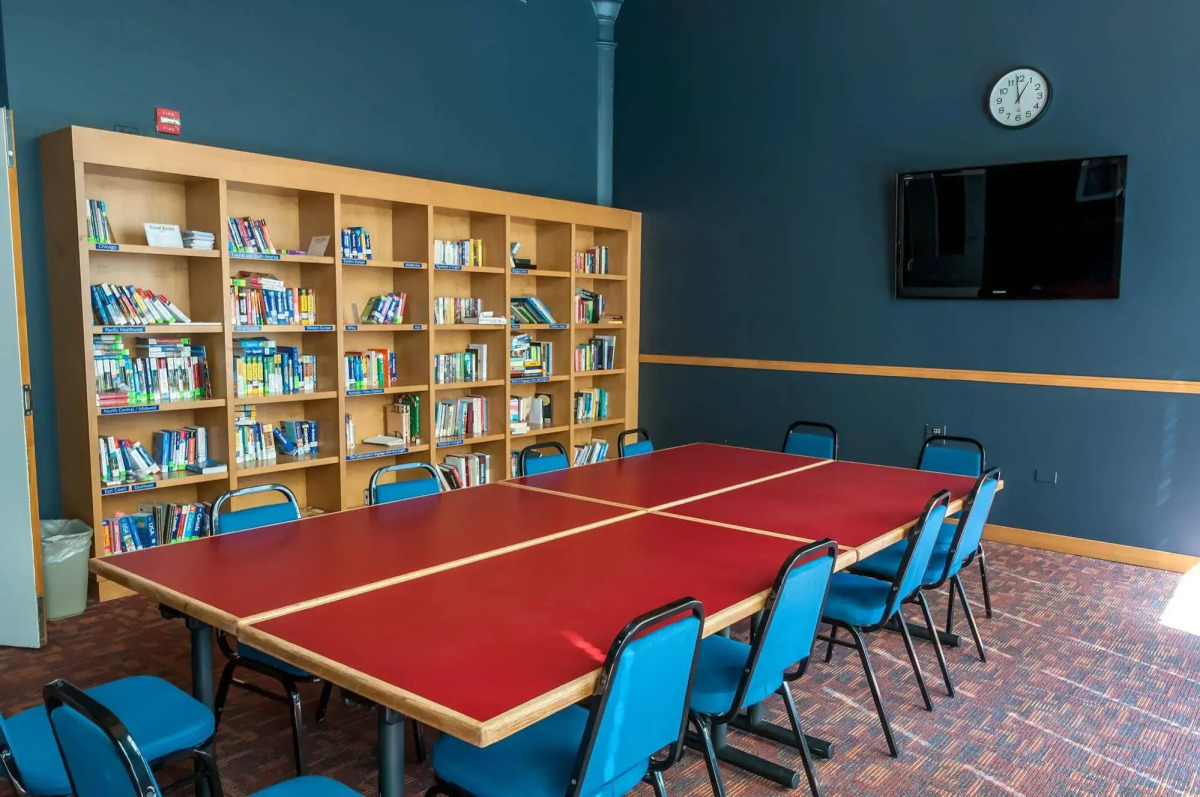 HI Chicago, The J. Ira and Nicki Harris Family Hostel