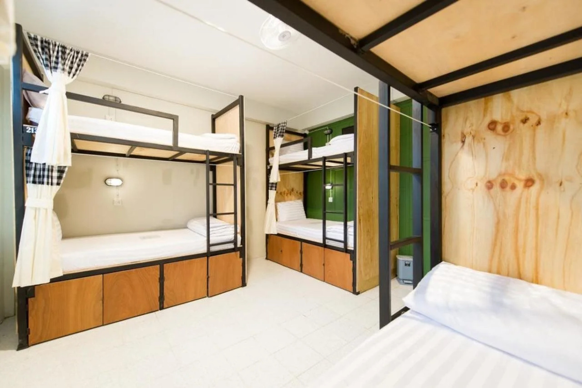 The Neighbors Hostel - Adults Only