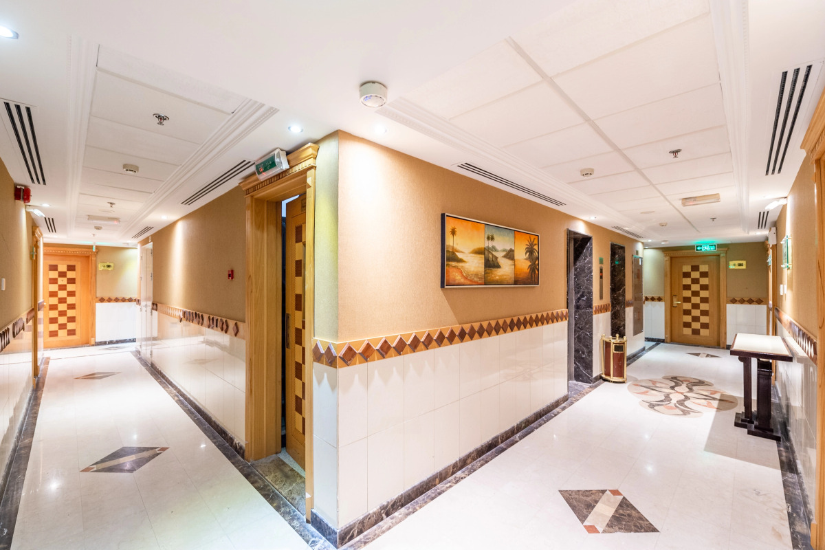 Отель Crystal Plaza