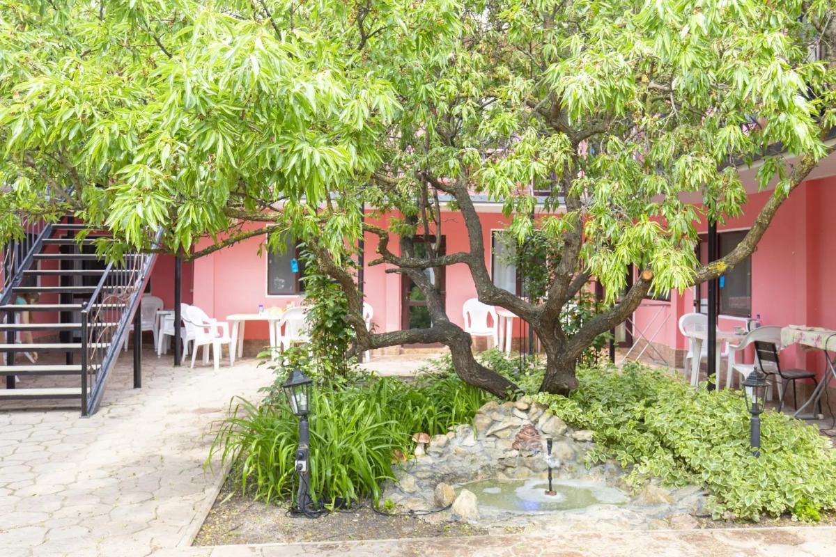 U Yudzhina Guest House