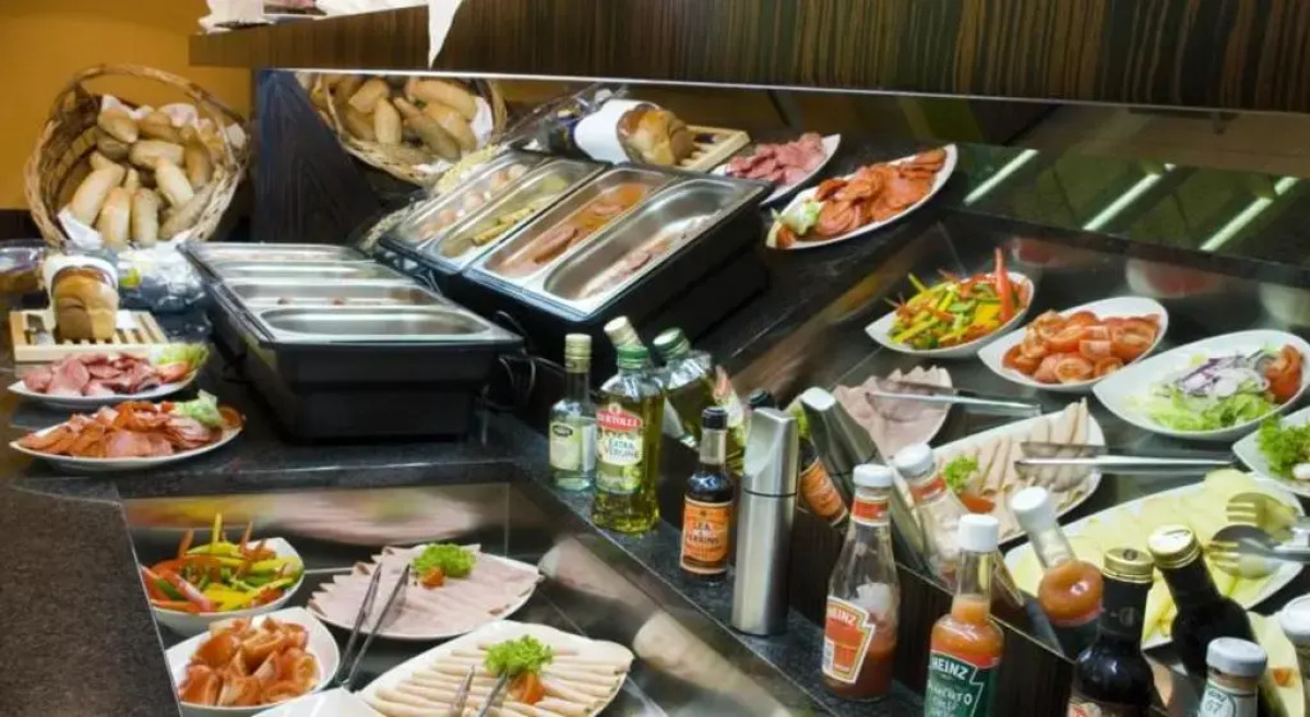 The Honest Budapest by Chic & Basic