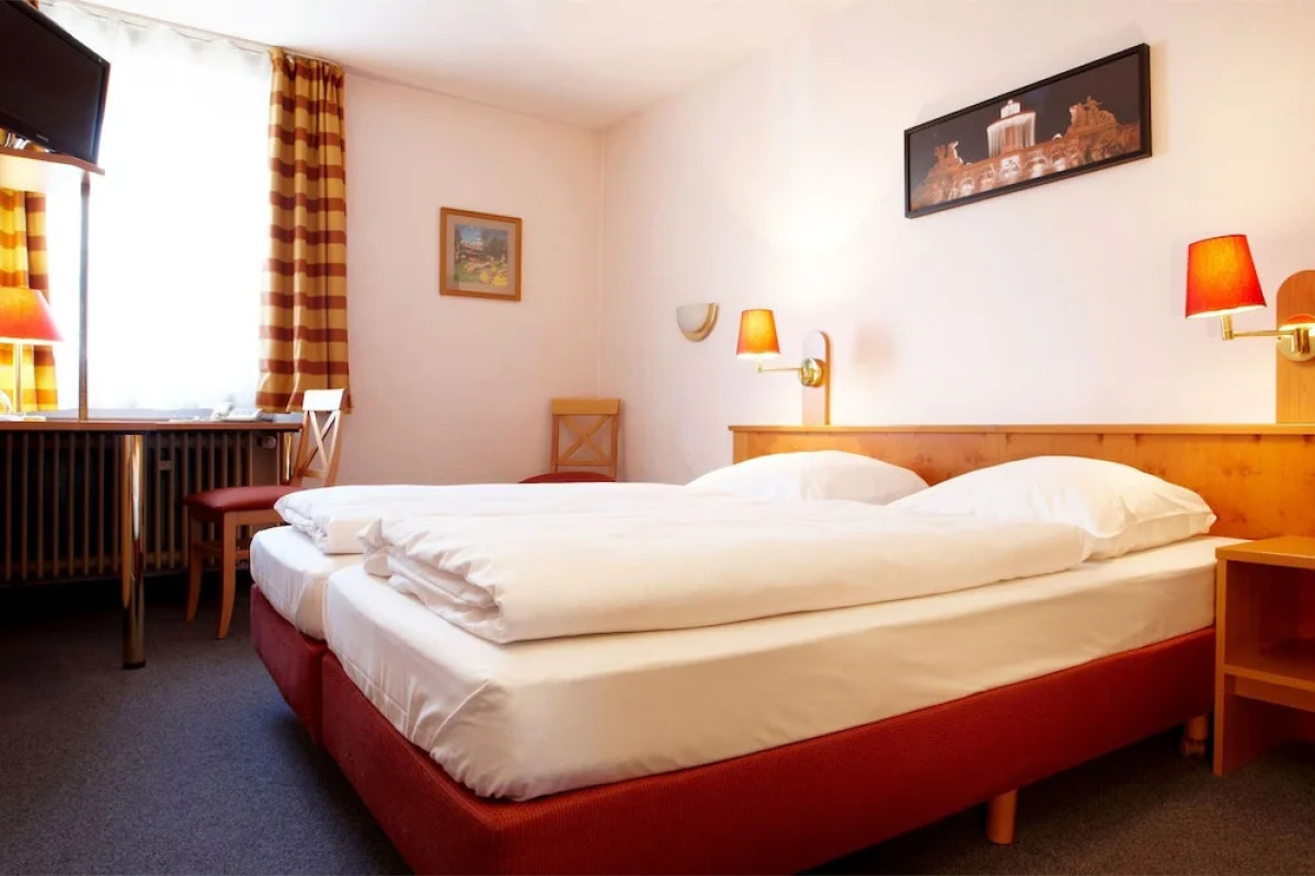 Smart Stay Hotel Schweiz (ex Hotel Schweiz)