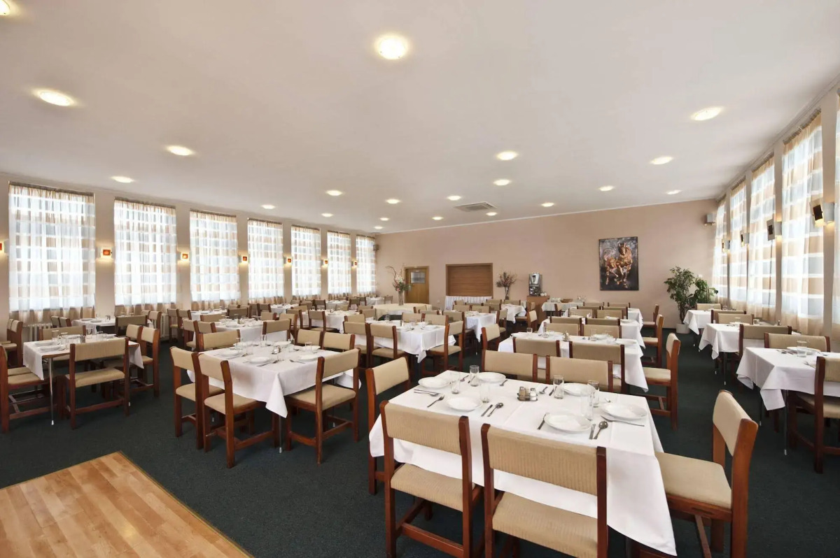 Hotel Plus