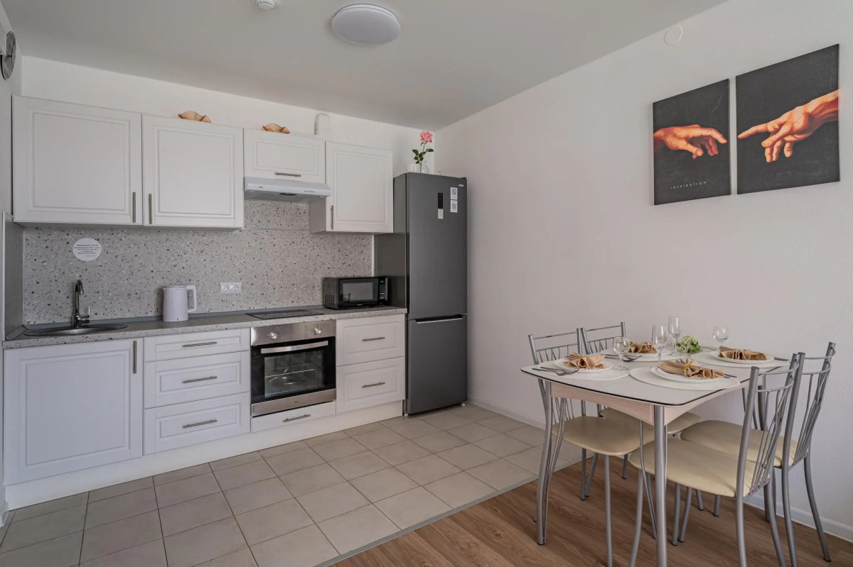 Хорошего дня на проспекте Космонавтов 11В