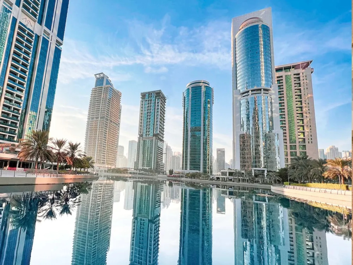 Cosmos Living Stylish Studio Near Marina