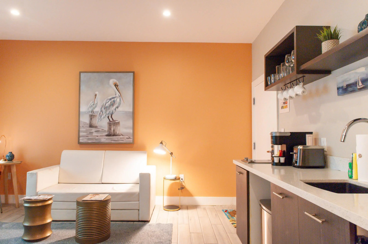 Oceanside Hotel and Suites