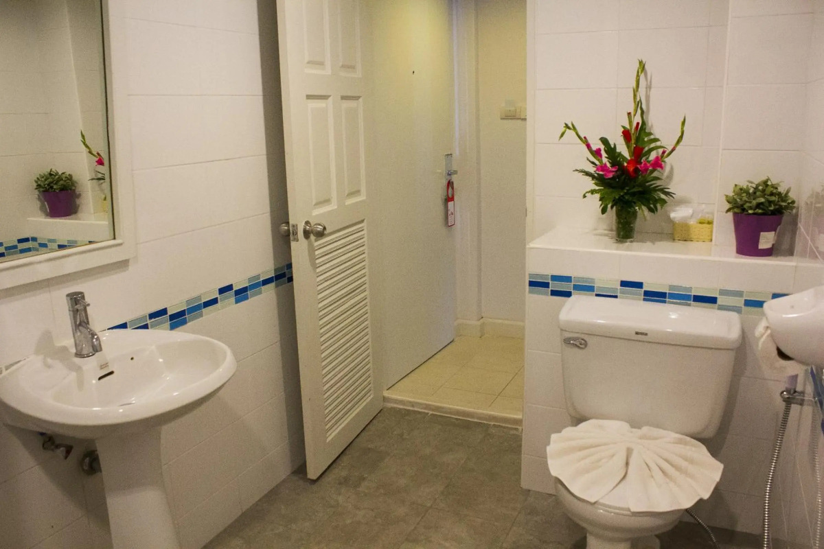 Отель On Hotel Phuket