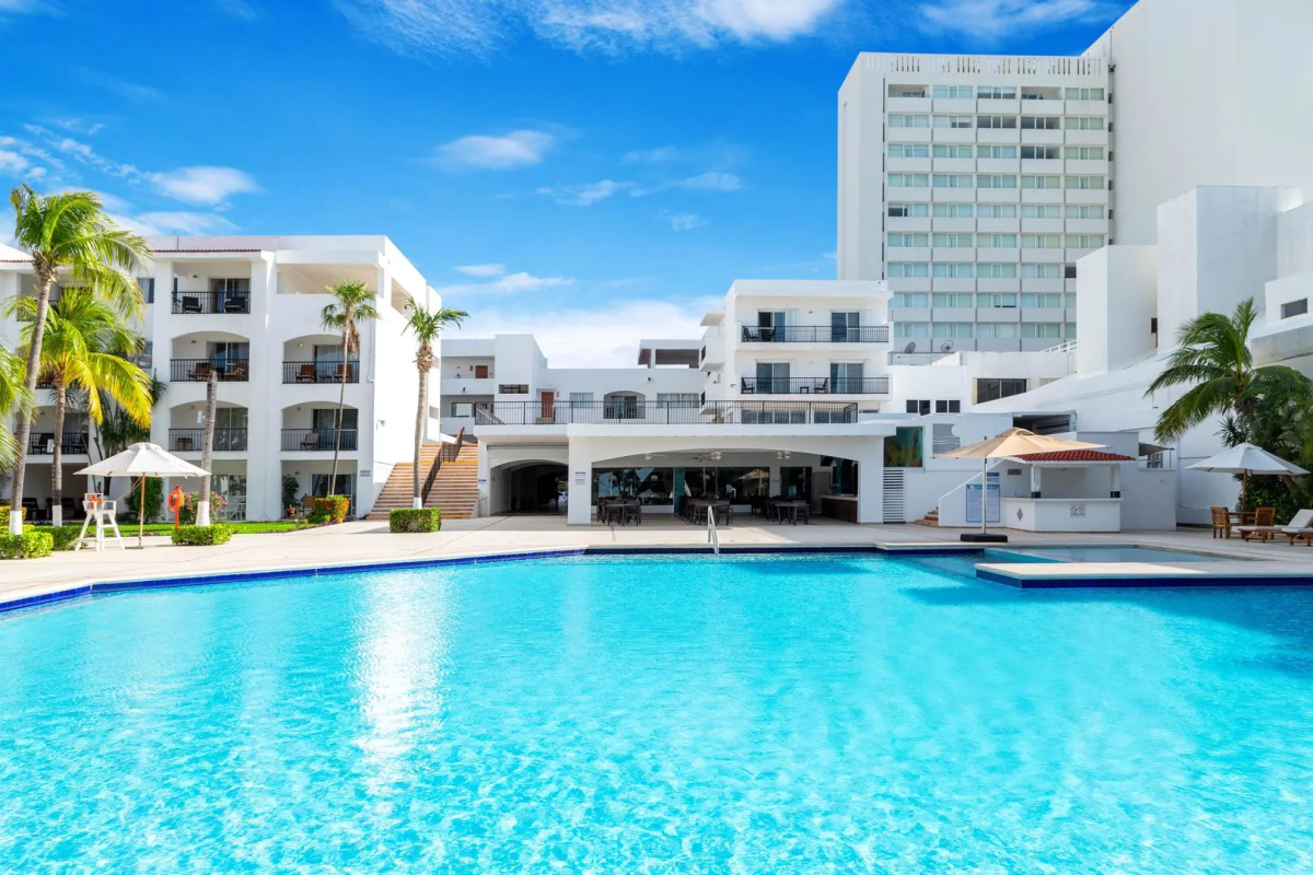 Beachscape Kin ha Villas & Suites