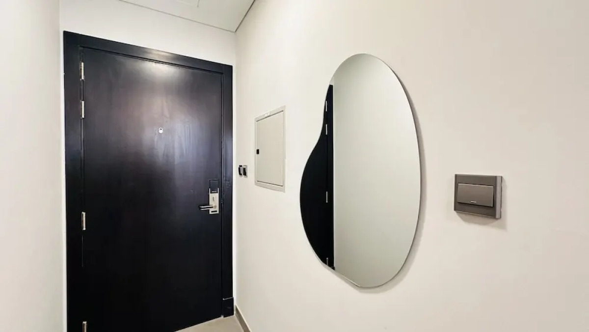 Luxury Spacious Apartment Near Downtown with Balcony and Free Parking by Belvilla