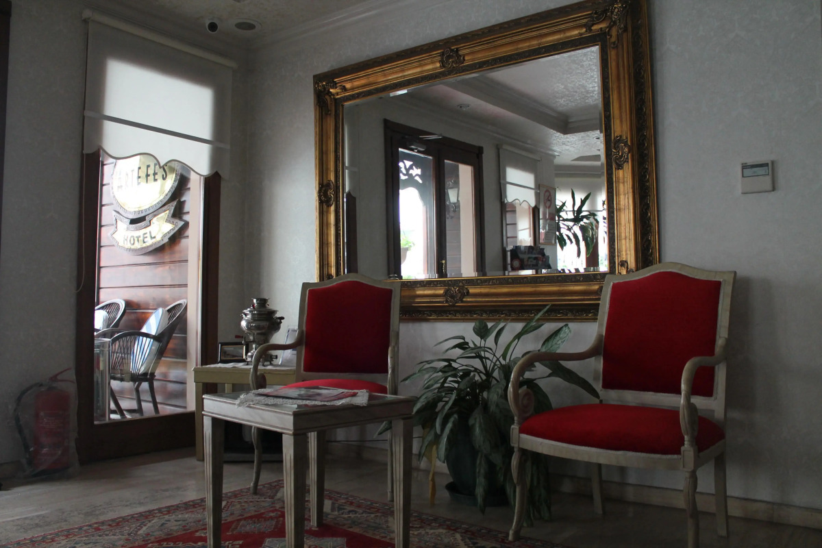 Artefes Hotel Old City