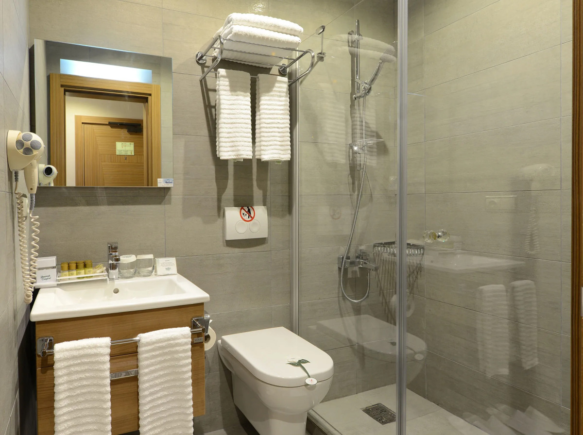 Yasmak Comfort Hotel