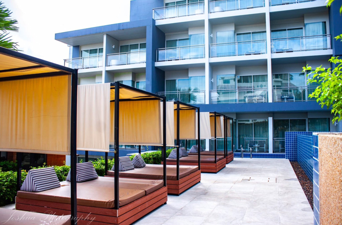 Sugar Palm Grand Hillside