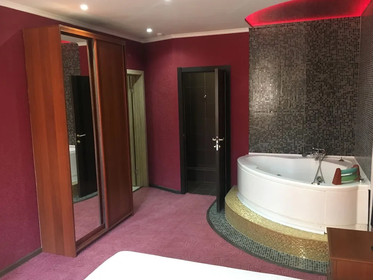 Мини-Отель ЭРЗИ КЛАБ