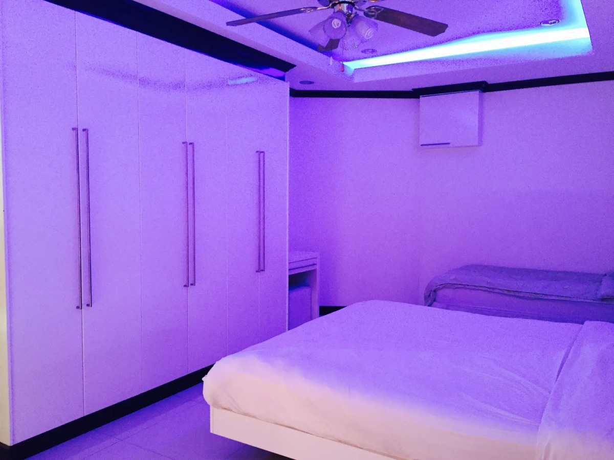 View Talay 6 Condominium by Honey