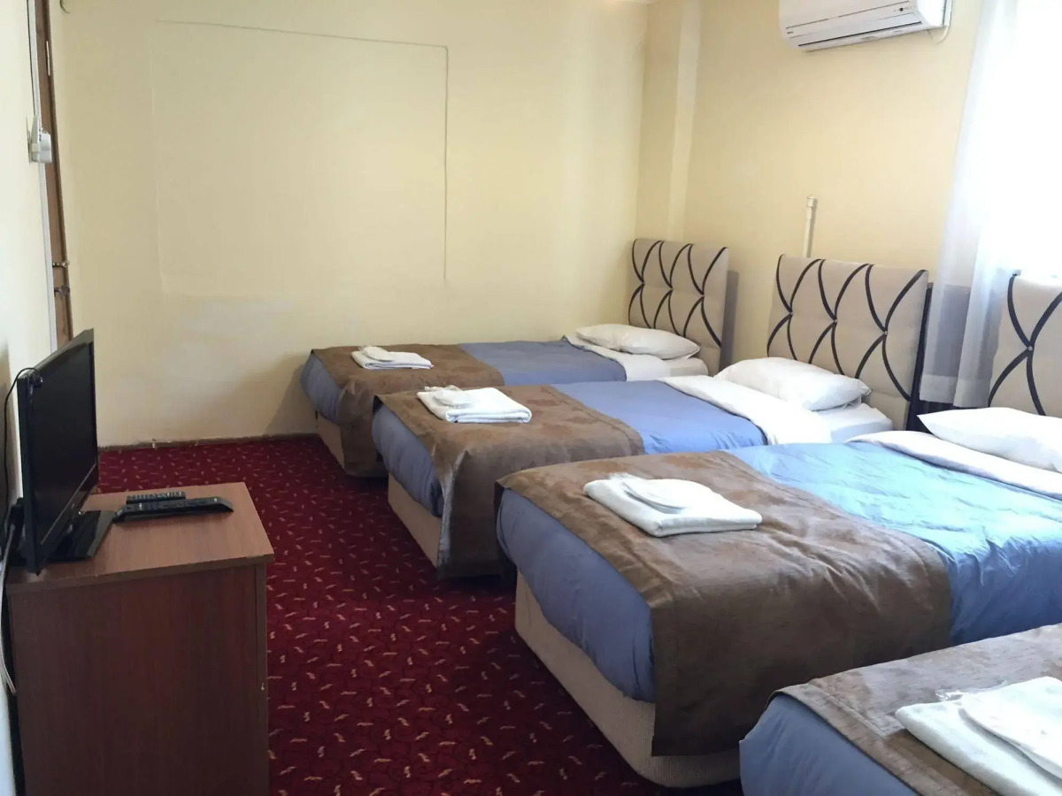 Istanbul Paris Hotel & Hostel