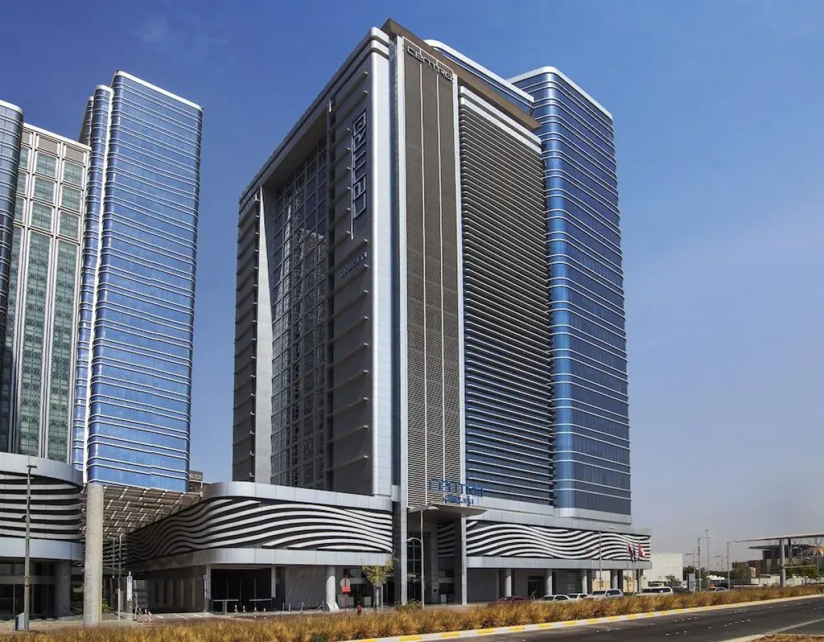 Centro Capital Centre by Rotana Hotel