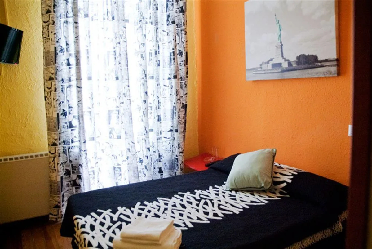 12 Rooms
