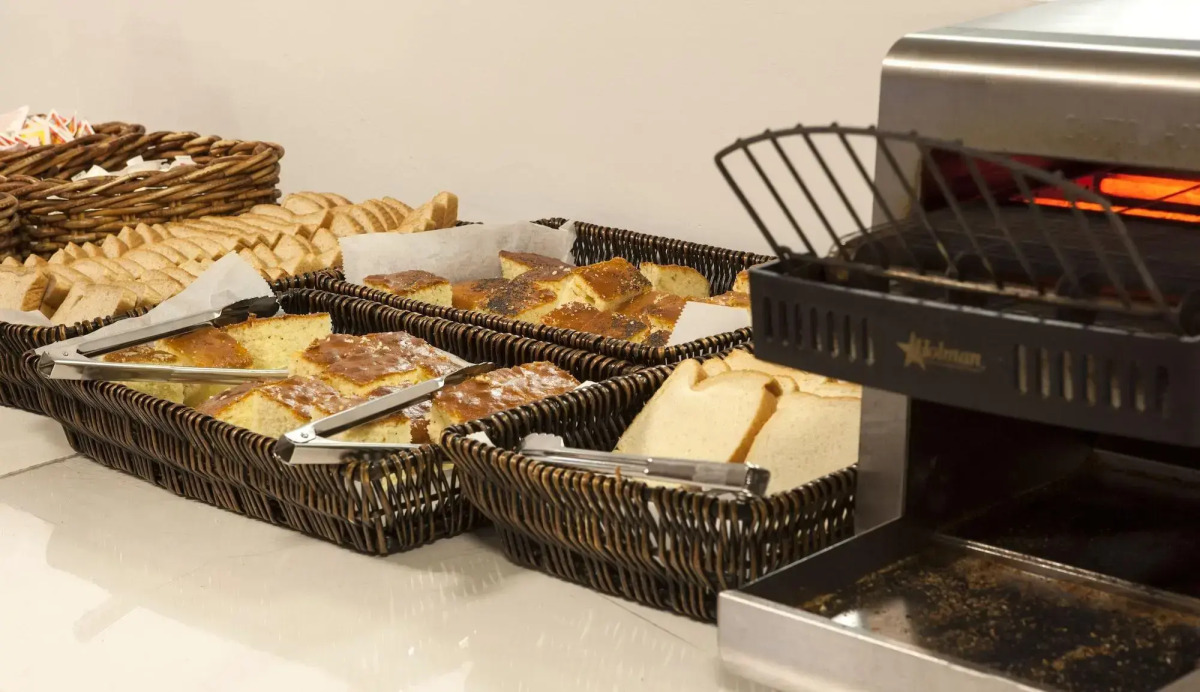 Leamington Hotel - Downtown / Port of Miami