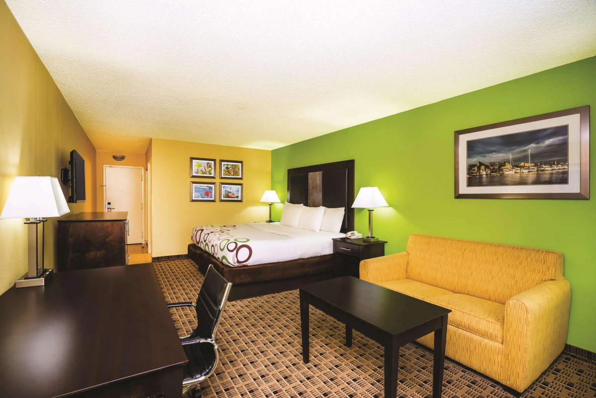 Garner Hotel Glen Burnie BWI Airport Area by IHG