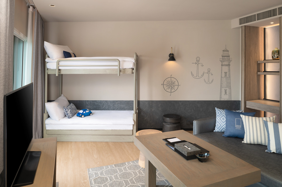 Отель Cross Pattaya Pratamnak