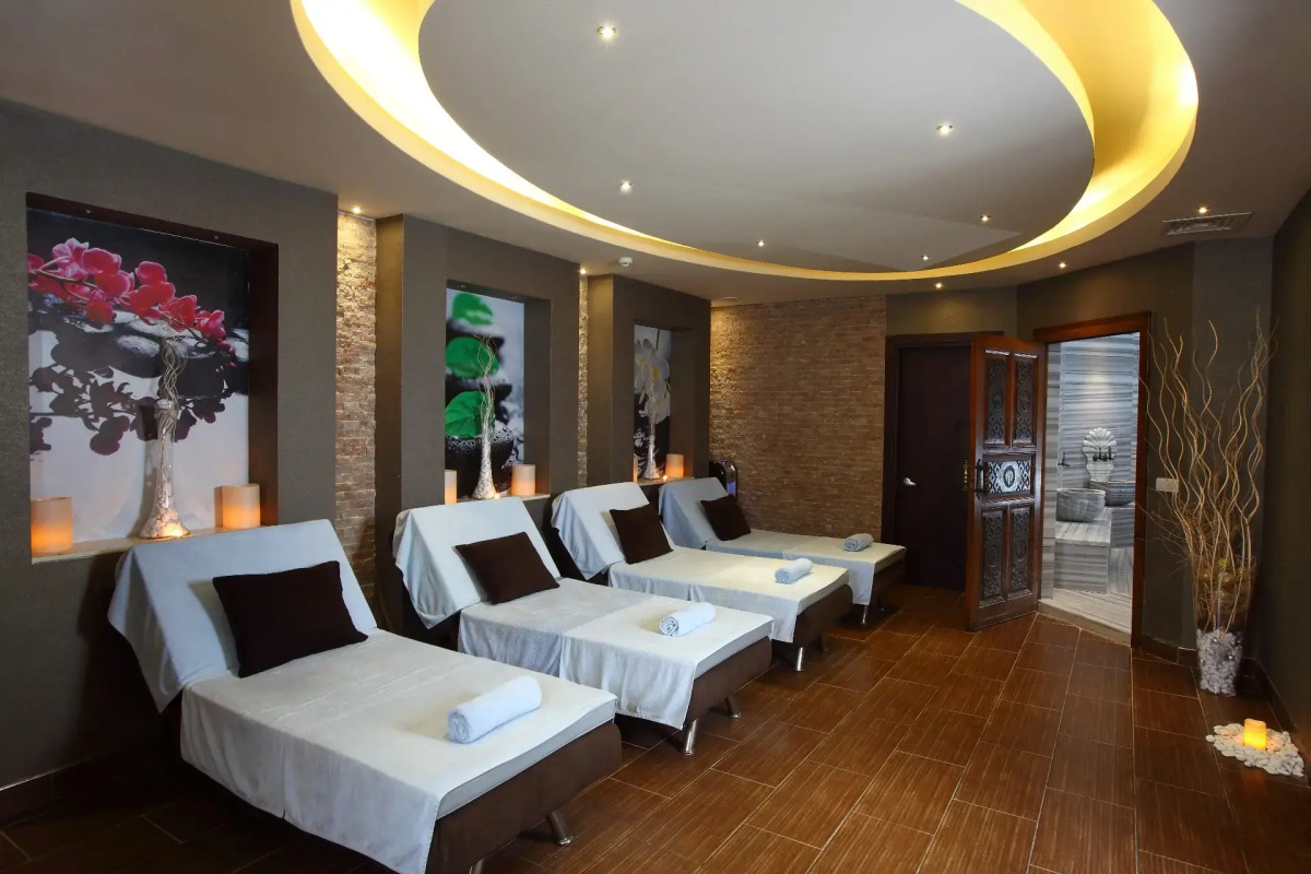 Mandarin Resort & Spa