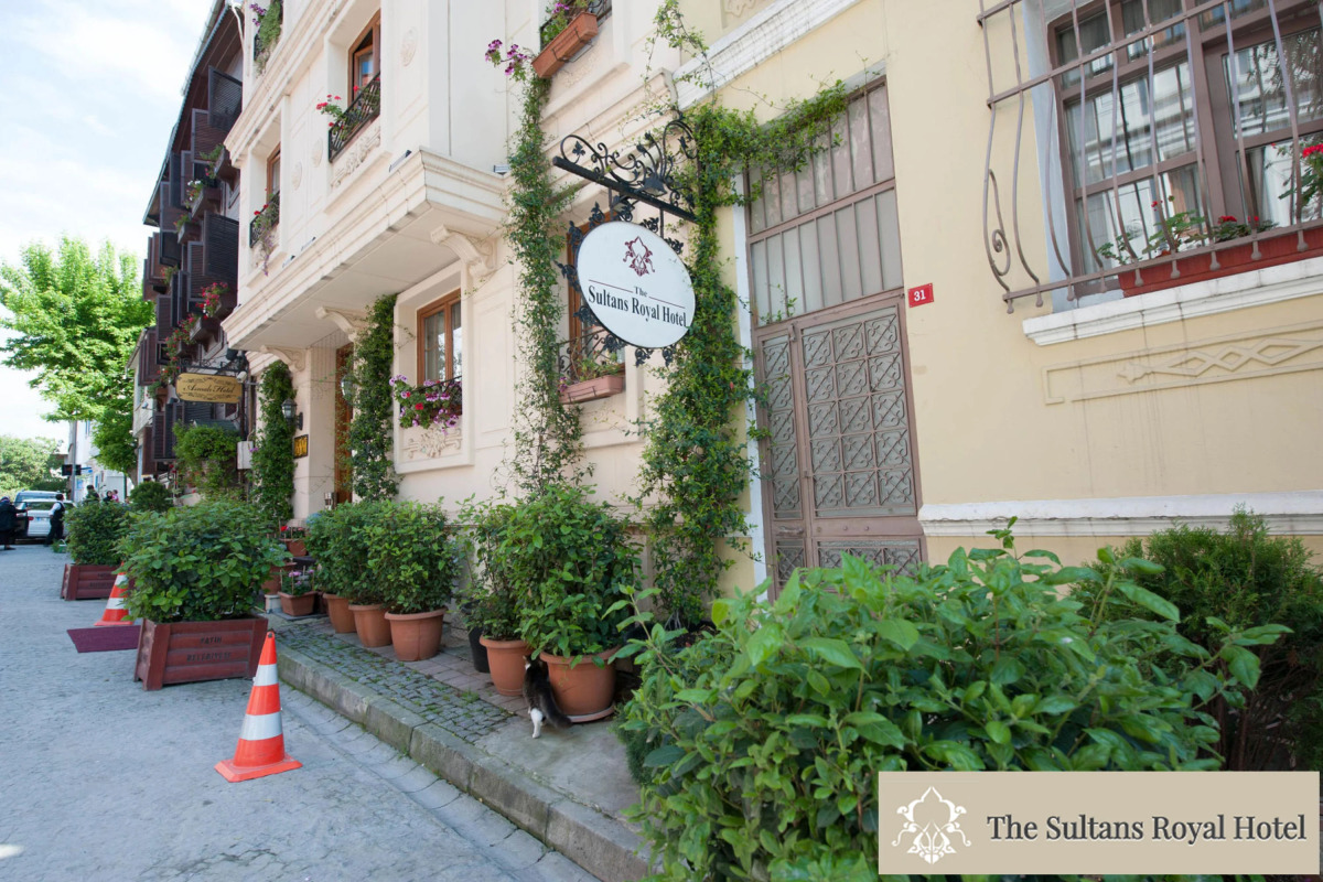 Отель Sultans Royal