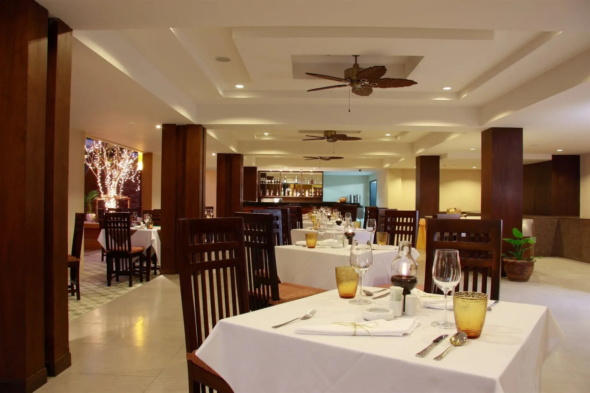 Diamond Cottage Resort & Spa