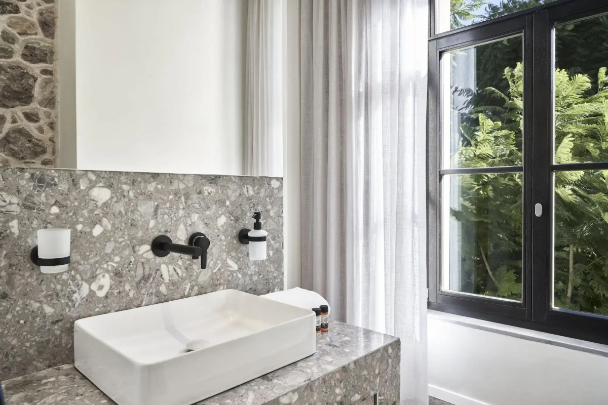 NLH MONASTIRAKI - Neighborhood Lifestyle Hotels