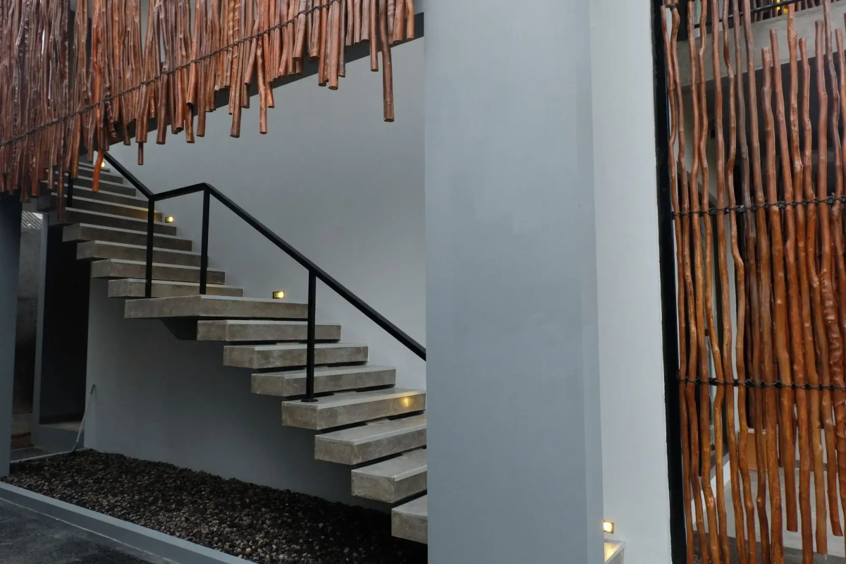 Adys Inn