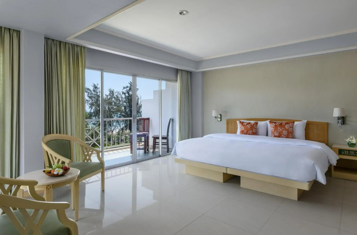 Seapine Beach Golf and Resort Hua Hin