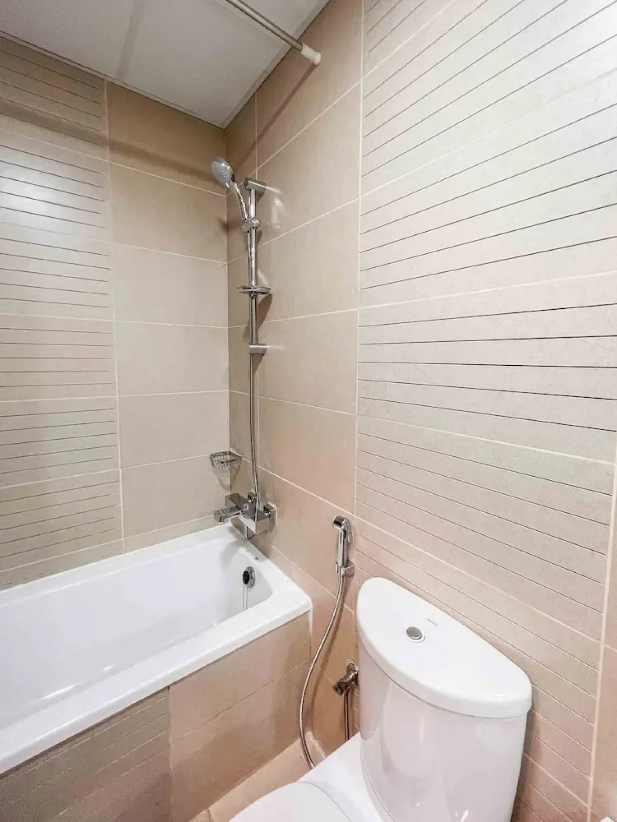 Cosmos Living Stylish Studio Near Marina