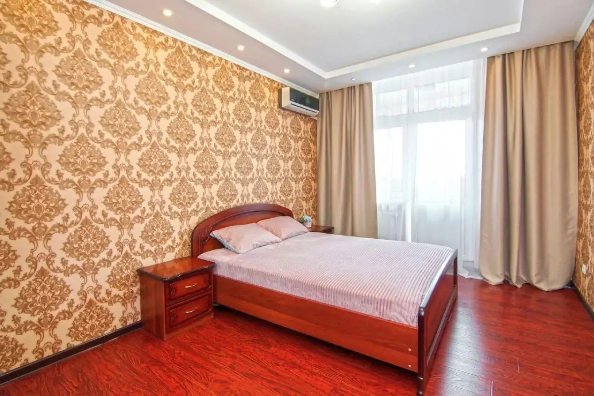 Family Apartments (Фэмили Апартментс) на улице Восточно-Кругликовская 18