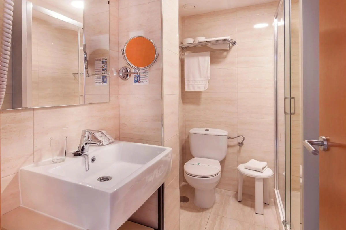 Port Fiesta Park Hotel