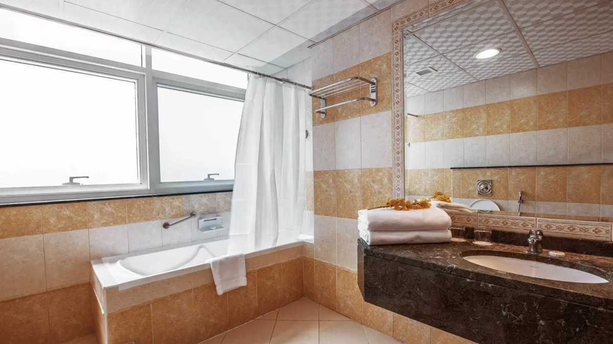 Sunday Mega Hotel Sheikh Zayed Road