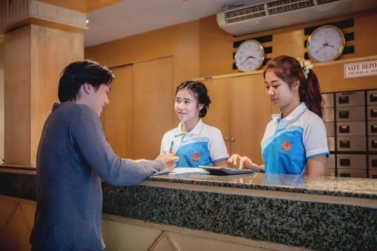 Eastiny Bella Vista Hotel & Residence