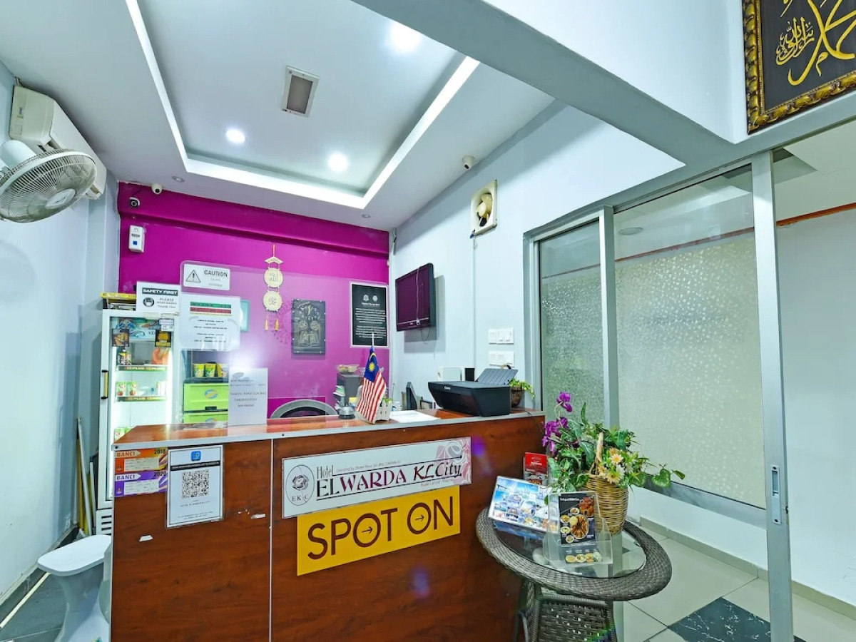 SPOT ON 90138 Hotel Elwarda Klcity