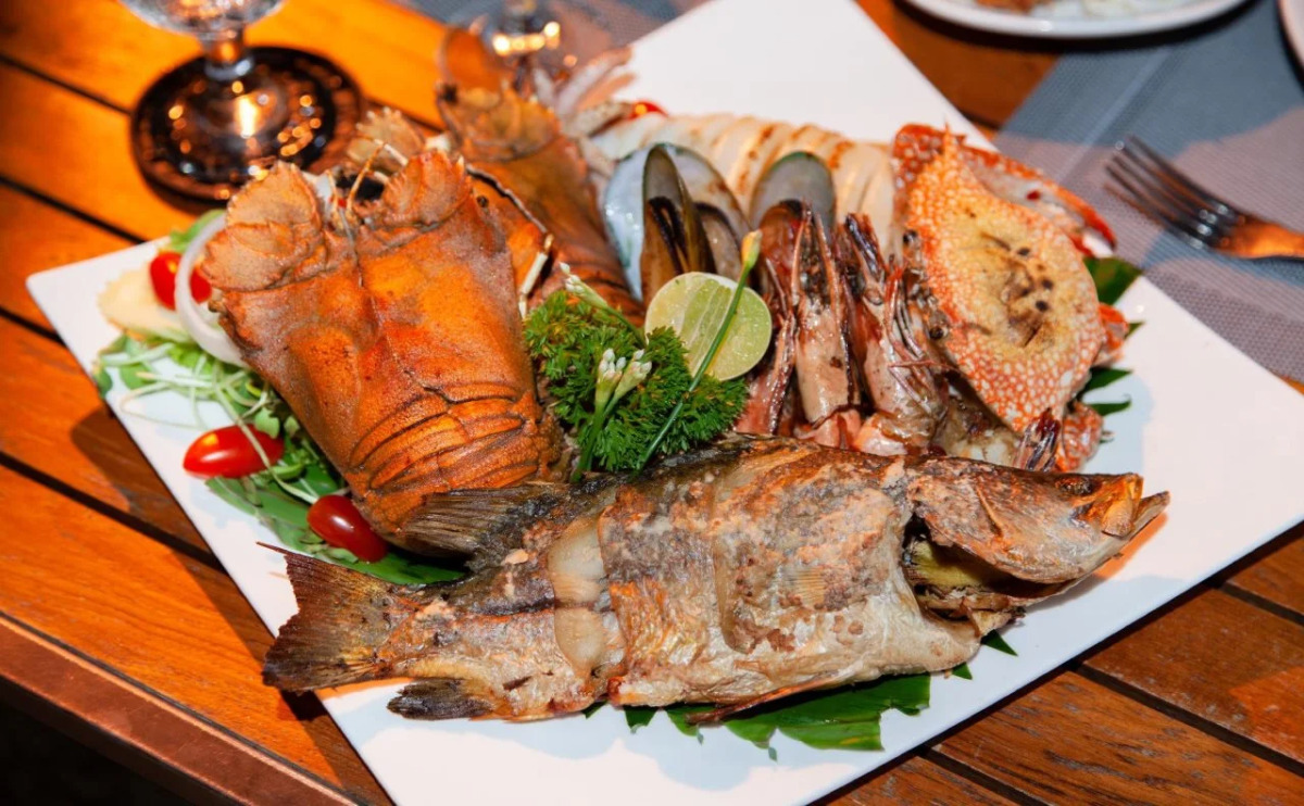 Seaview Patong Hotel